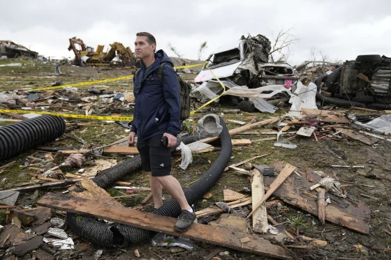 tornado kills multiple people in Iowa as powerful storms again tear through Midwest